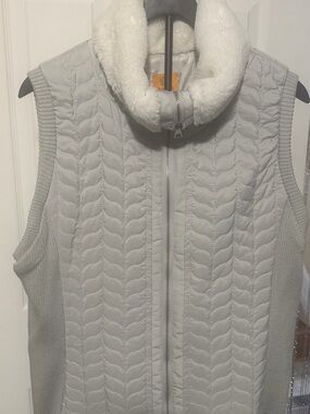 Ruby Rd. Light Gray Quilted Sherpa Collar Vest